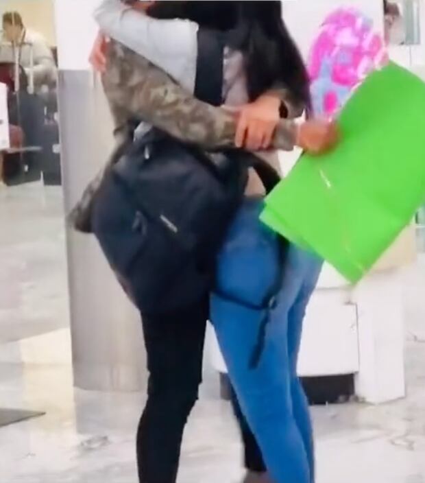 Cacha a su novia infiel