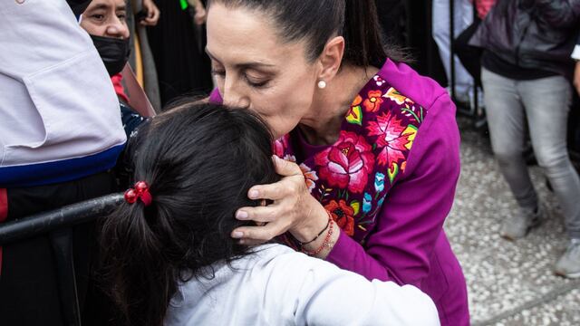 Claudia Sheinbaum quiere a Mi Beca para Empezar en la Constitución