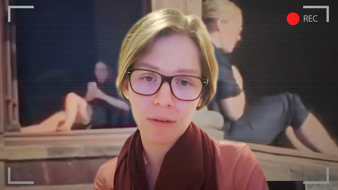 Ya identificaron a la mujer que se asoleaba en Palacio Nacional