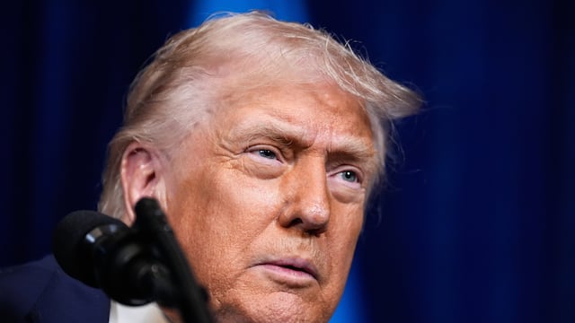 Yuri Ushakov, asesor de Vladimir Putin, reveló detalles de la más reciente llamada entre los presidentes de Estados Unido y Rusia