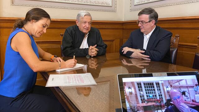 En la charla estuvo presente Marcelo Ebrard