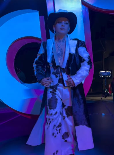 Kunno se estampó de vaca para los TikTok Awards 2025