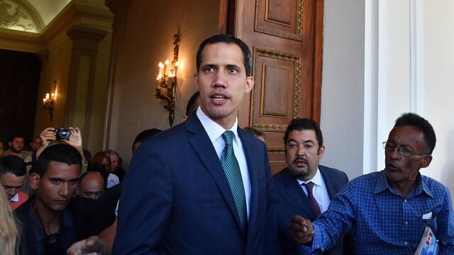 Venezuela va contra Juan Guaidó y solicita apoyo de Interpol