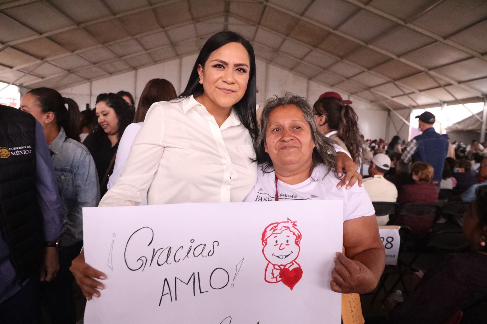 Ariadna Montiel entrega Tarjetas de Pensión para el Bienestar a derechohabientes del Estado de México