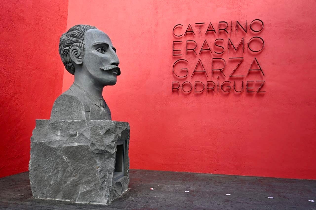 Estatua de Catarino Garza en Matamoros, Tamaulipas