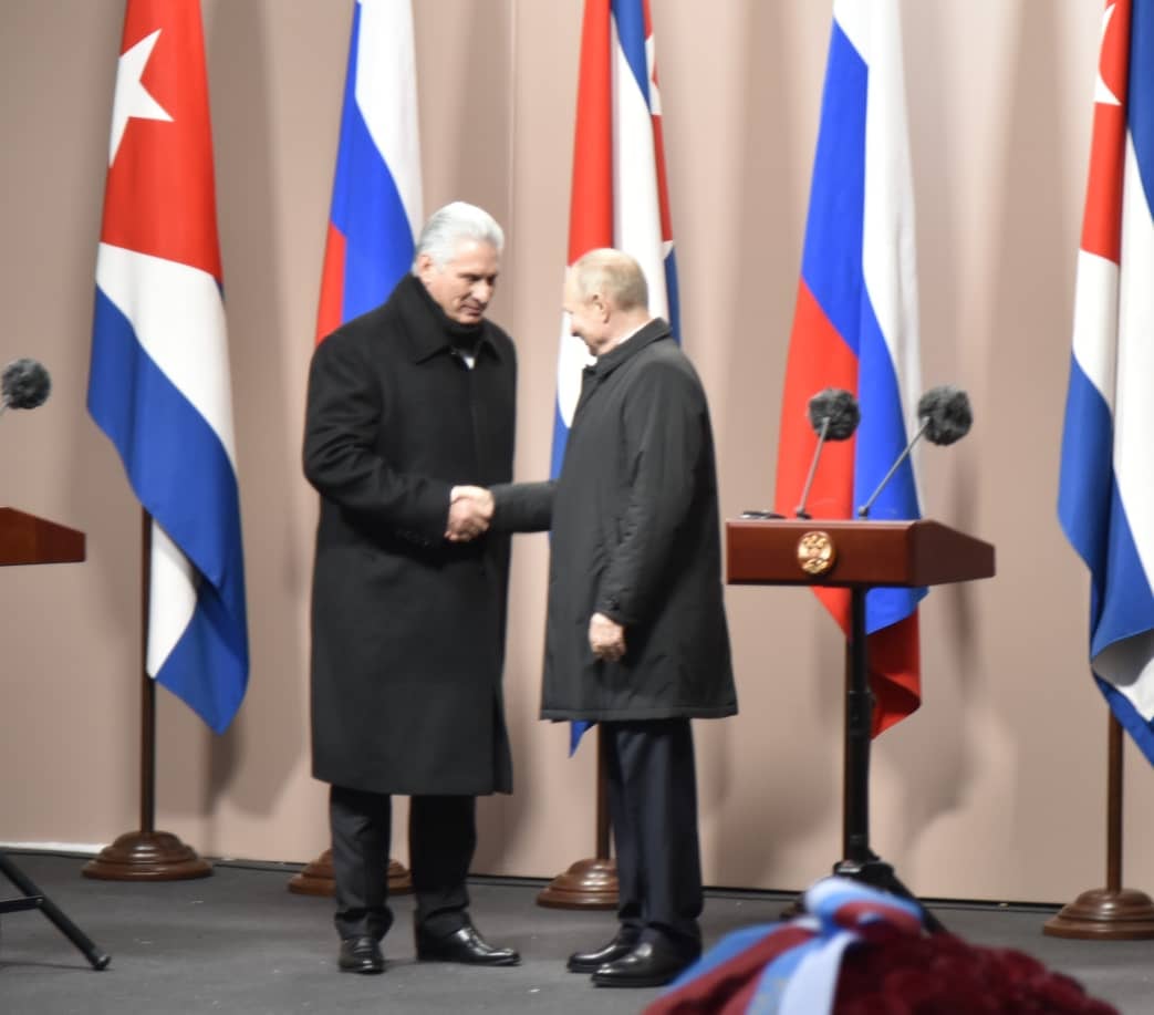 Miguel Díaz-Canel, presidente de Cuba se reúne con Vladimir Putin, presidente de Rusia