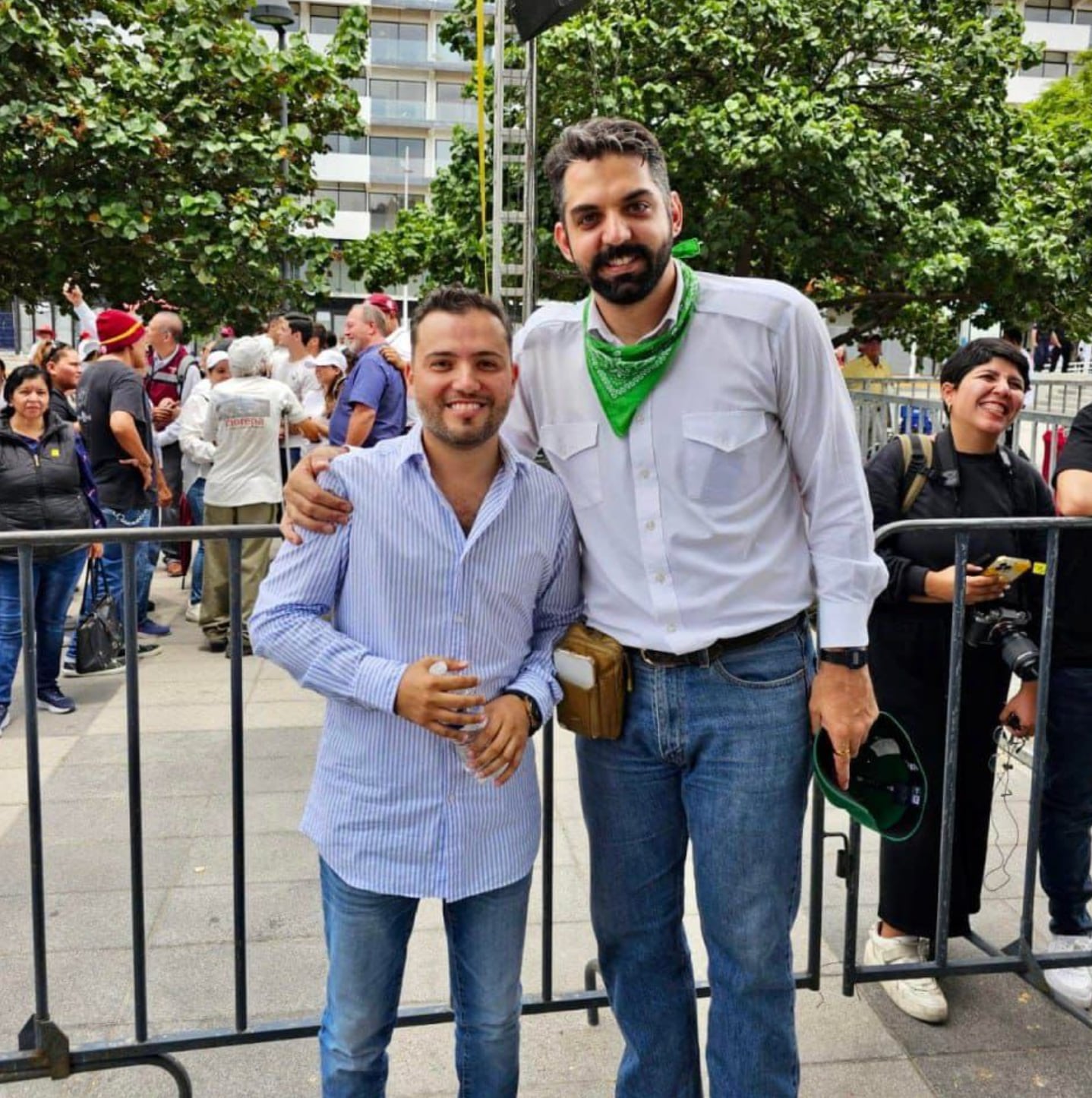 Antonio Attolini guarda silencio tras difusión de foto con exalcalde Diego Rivera