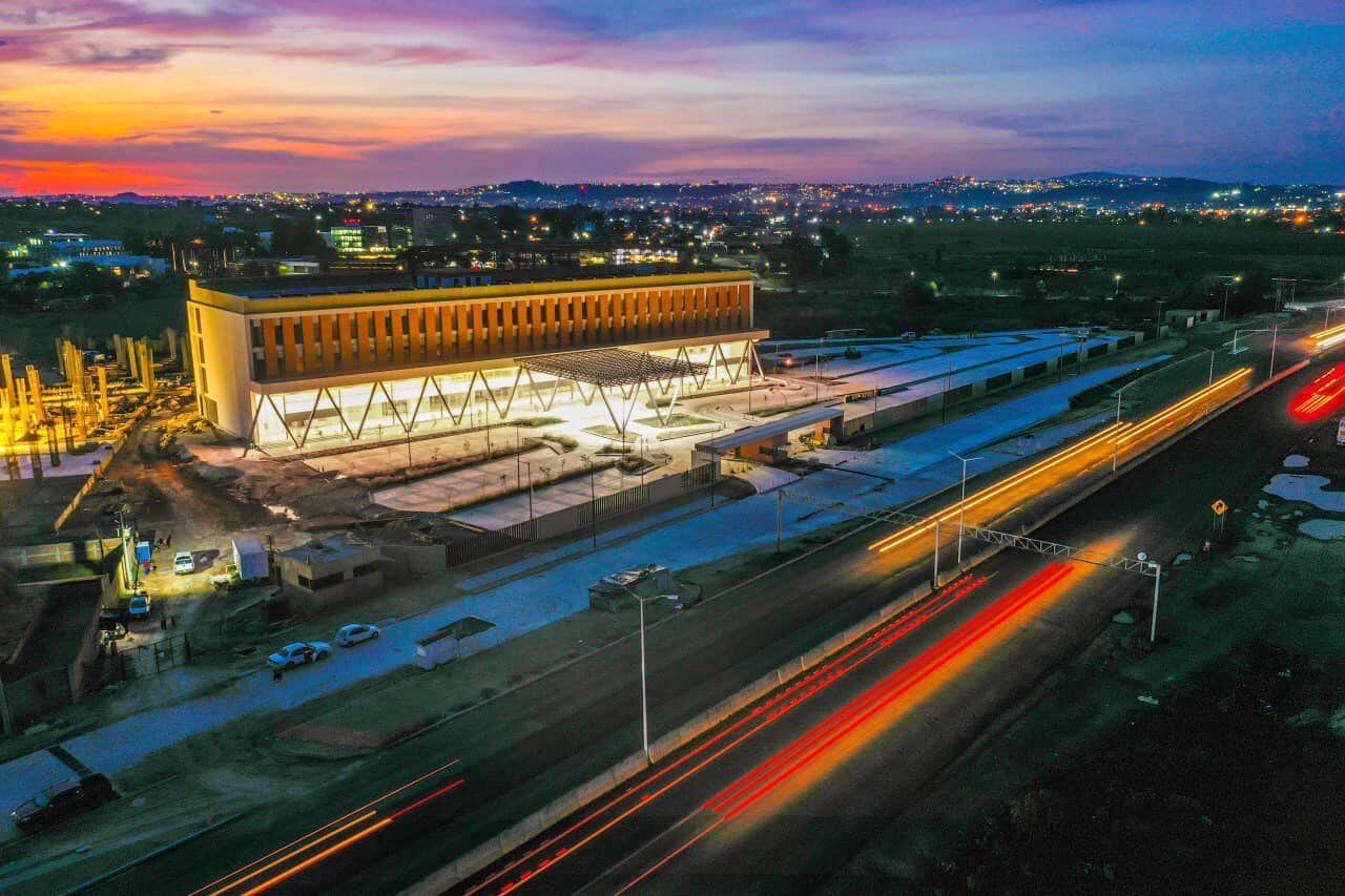 Enrique Alfaro consolida el mejor sistema de salud en Jalisco