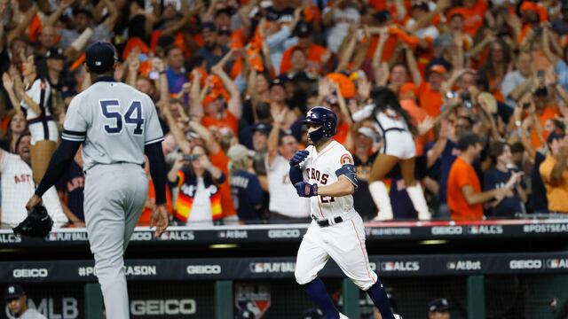 José Altuve pegó el cuadrangular de la victoria