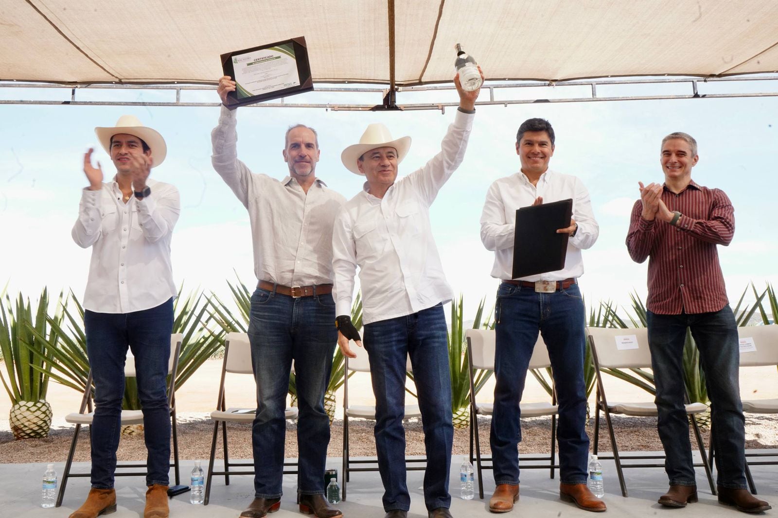 Sonora consolida al bacanora como producto premium con certificación oficial.