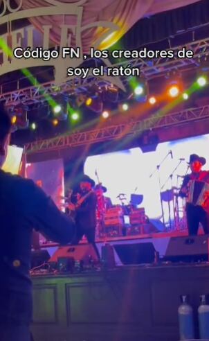 Bautizo con corridos dedicados a Ovidio Guzmán