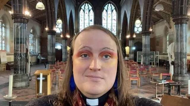 Bingo Allison, primer sacerdote no binario de la Iglesia Anglicana de Inglaterra