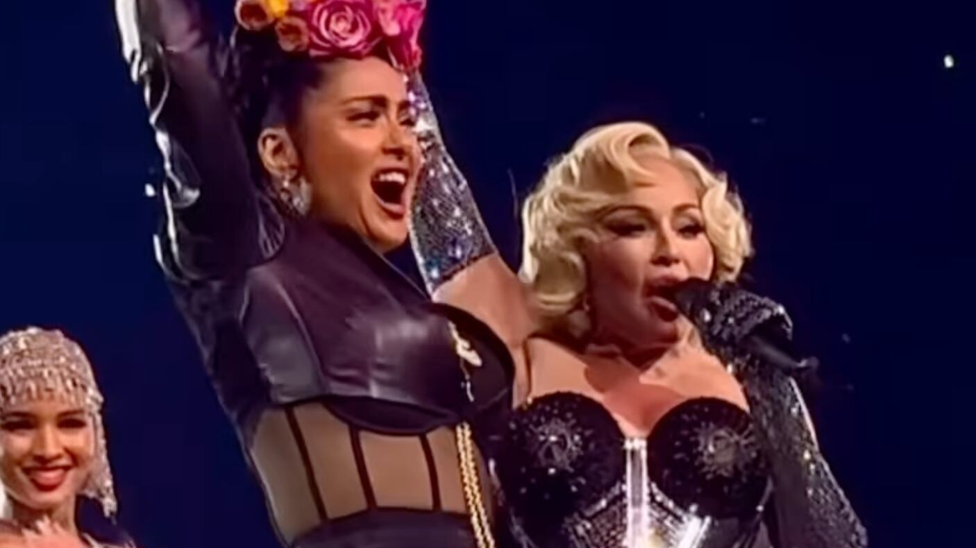 Salma Hayek confiesa que sufre de miedo escénico, pero por Madonna lo supera todo