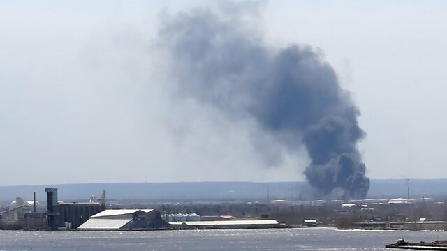 Explosión en refinería de Wisconsin