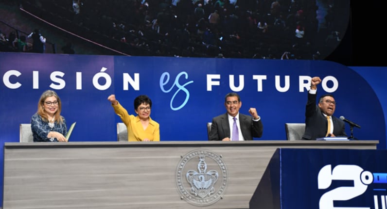 María Lilia Cedillo rinde segundo informe a cargo de la BUAP