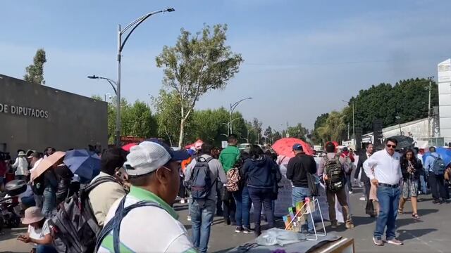 Manifestantes bloquean accesos a la Cámara de Diputados