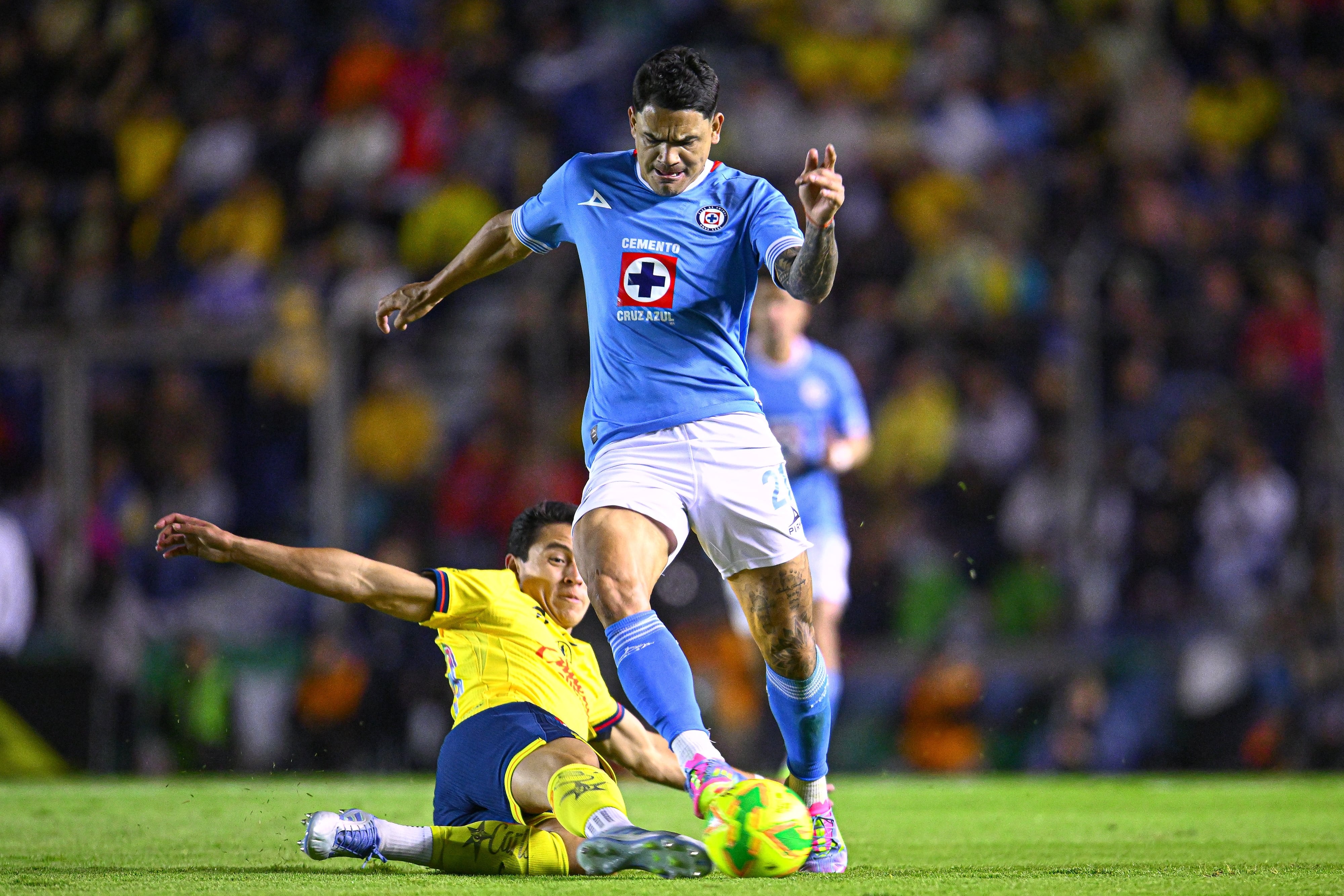 América vs Cruz Azul.