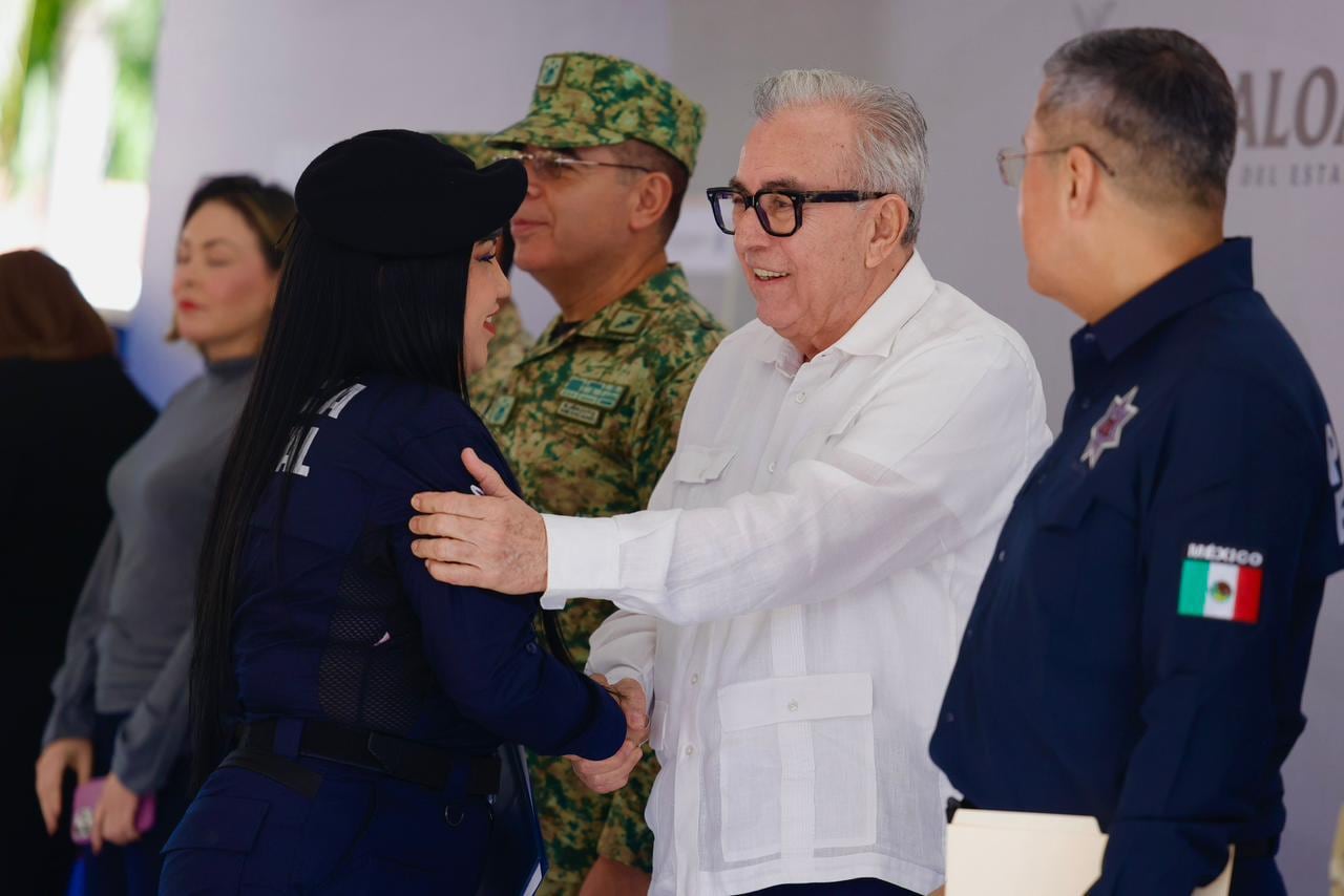 Sinaloa impulsa seguridad con inversiones históricas y reconocimiento a policías