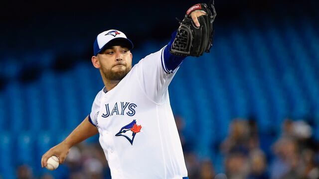 Marco Estrada se convirtió en el octavo lanzador mexicano en llegar a los mil 'chocolates'