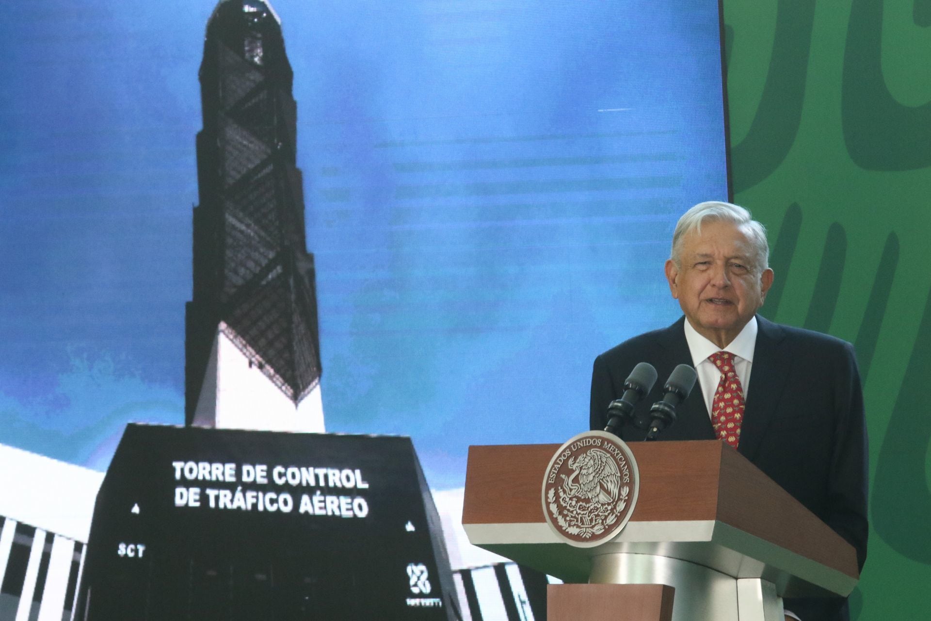 AMLO
