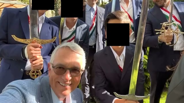 Ricardo Salinas Pliego en el rito de iniciación de su familia