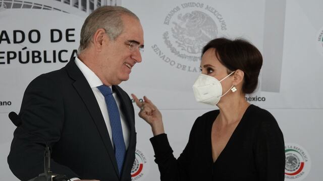 Lilly Téllez y Julen Rementería