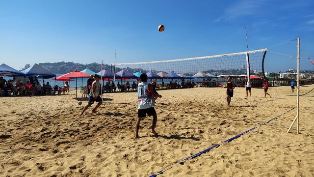 Acapulco realiza primer torneo de voleibol de playa con causa