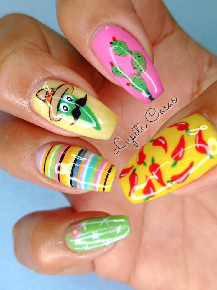 Diseños de uñas para las fiestas patrias: Chile del que sí pica