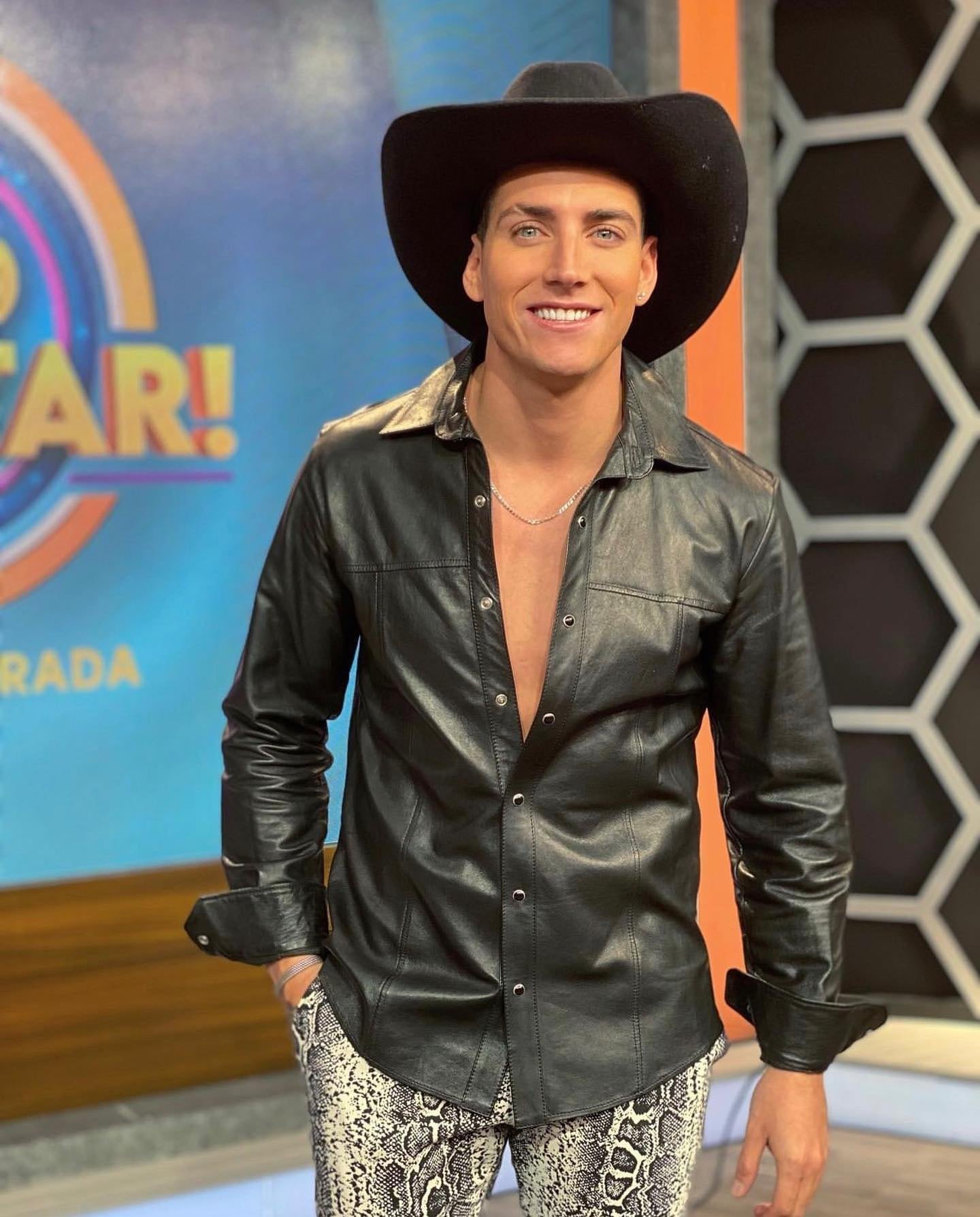 Agustín Fernández, modelo.