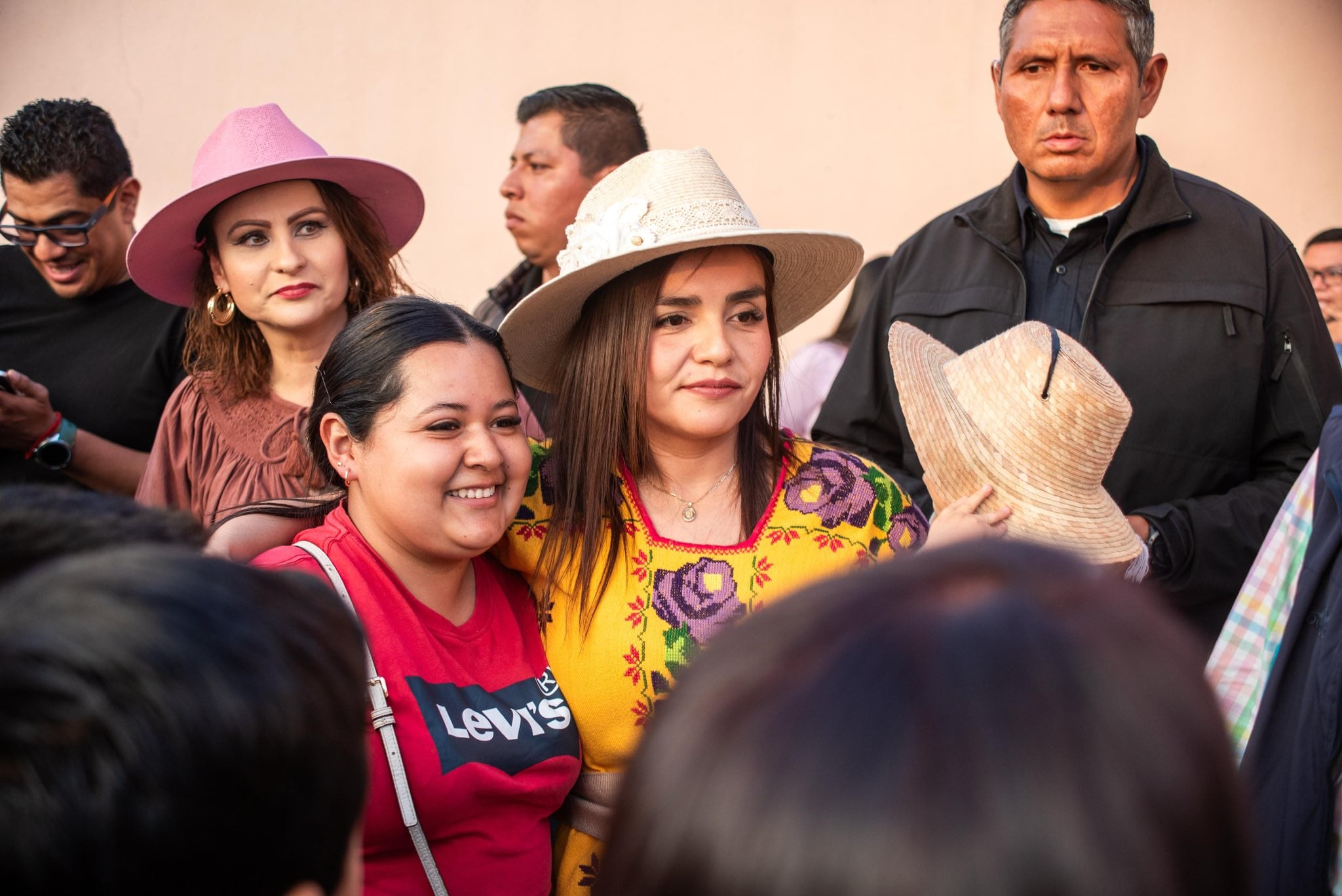 Grecia Quiroz inaugura farmacia gratuita en Michoacán