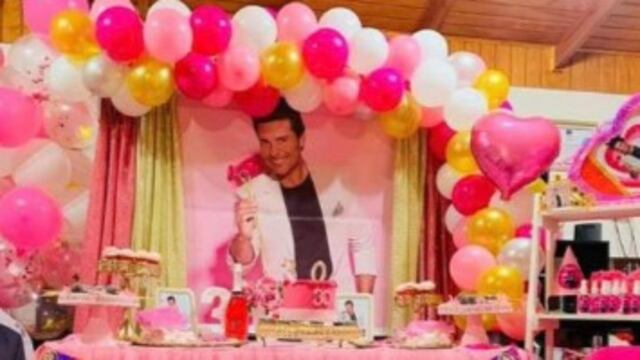 Memes celebrando cumpleaños de Chayanne