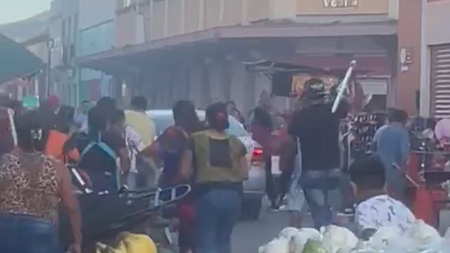 Intensa pelea sucede en el Mercado 20 de Noviembre de Oaxaca