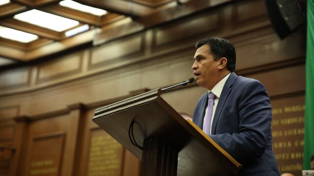 Javier Estrada Cárdenas.