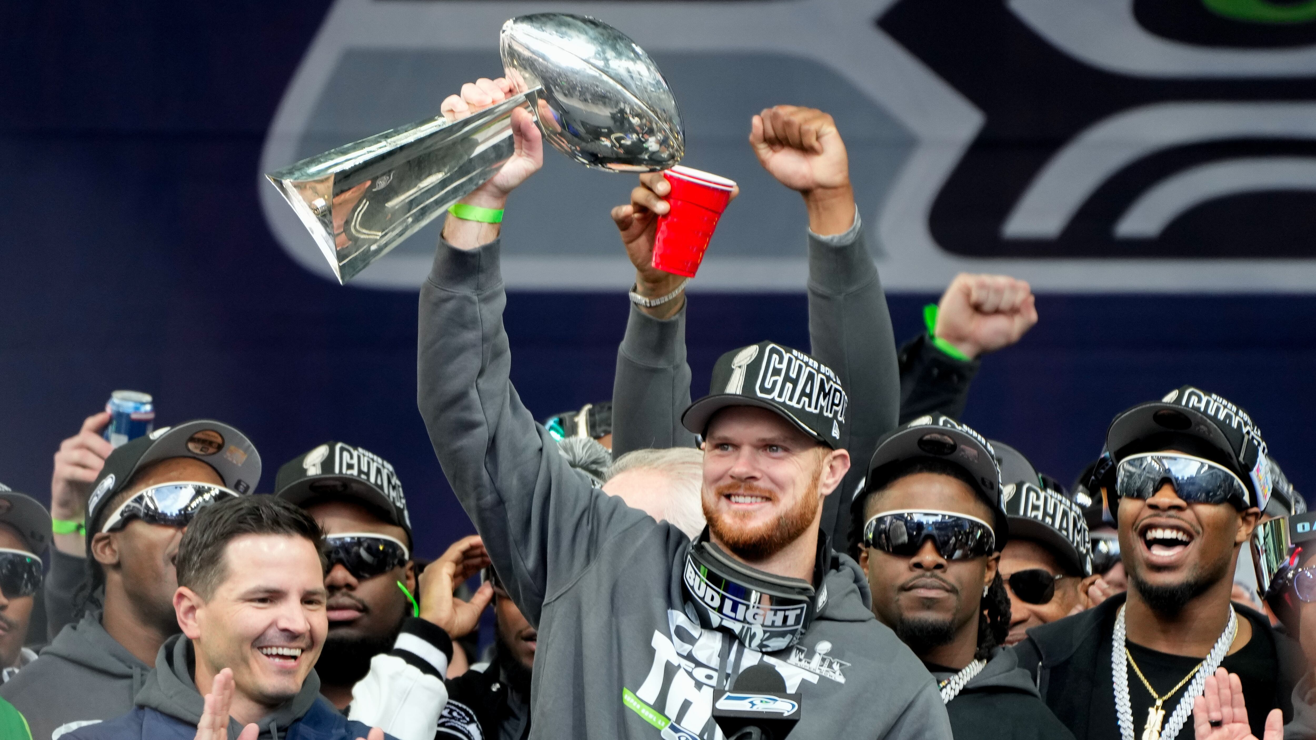 Seattle Seahawks salen a la venta tras ganar el Super Bowl 2026