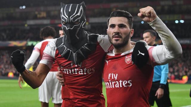 Aubameyang festejó como el auténtico Rey de Wakanda