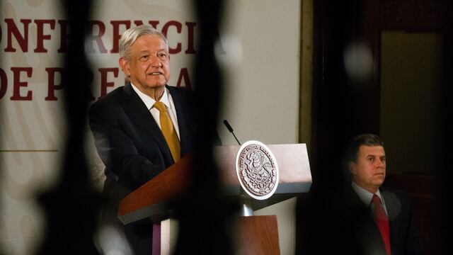 El presidente Andrés Manuel López Obrador confirmó que si saludo a la madre de Joaquín "El Chapo" Guzmán durante su gira por Badiraguato