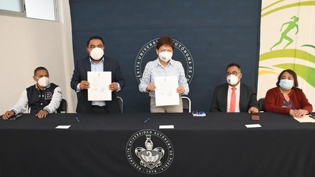 María Lilia Cedillo encabeza firma de carta intención