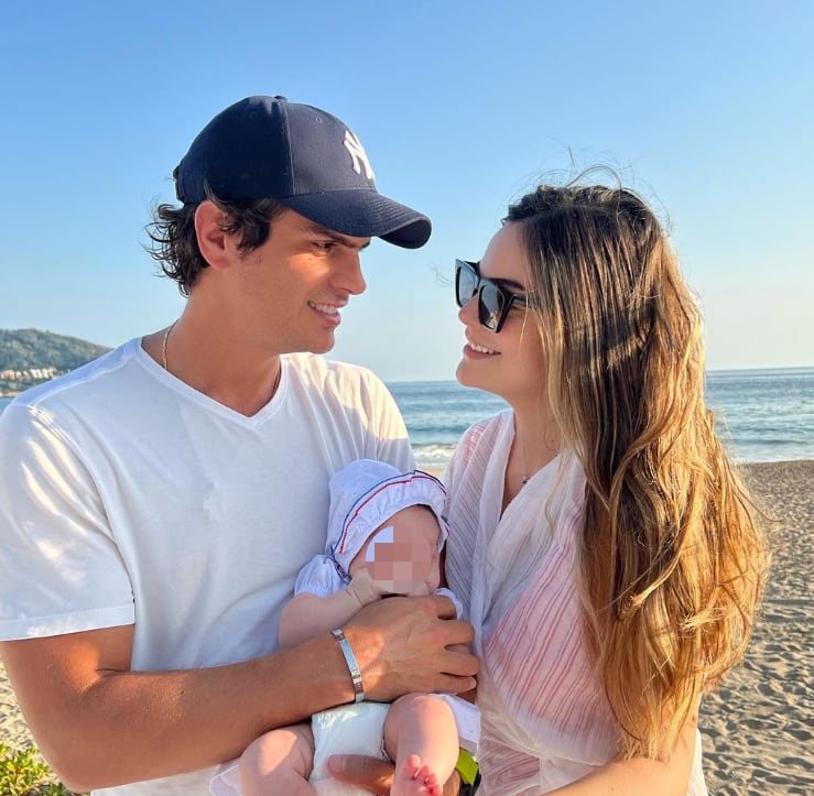 Ximena Navarrete, Juan Carlos Valladares e hija