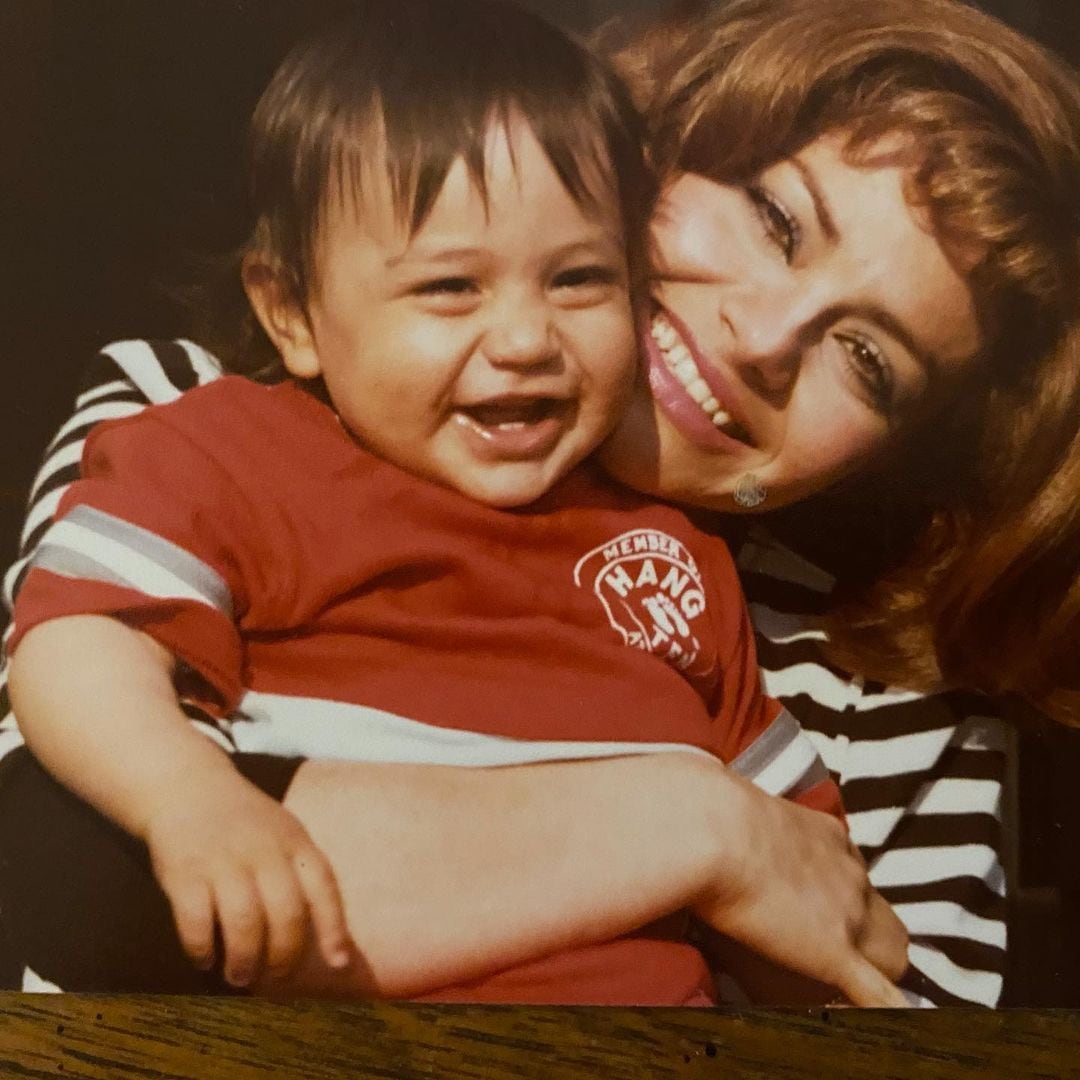 A Omar García Harufch, su mamá María Sorté lo felicita en su cumpleaños con una tierna foto