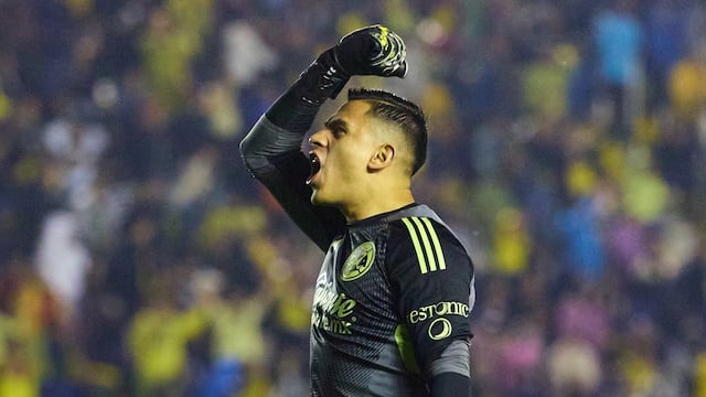 Luis Ángel Malagón respondió con una burla y gestos a los aficionados de Pumas que se metieron con él antes del Clásico Capitalino