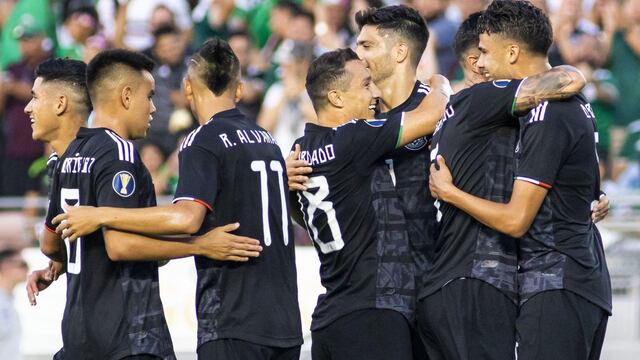México ganó su primer partido con amplia comodidad