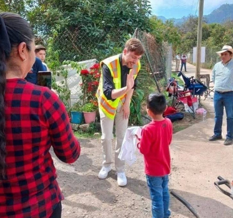 MrBeast y Eugenio Derbez visitan Edomex