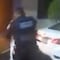 Policías ingresan a incendio para rescatar a abuelitos en CDMX (video)