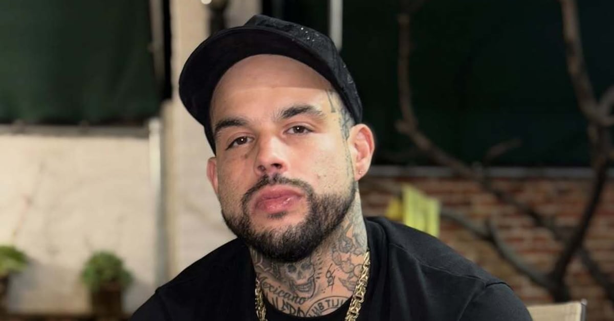 Emiliano Aguilar bất chấp sự phản đối của gia đình và sẽ biểu diễn tại lễ trao giải Latin Billboard Awards năm 2025.