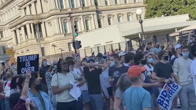 Ciudadanos le gritan "loser" a Donald Trump