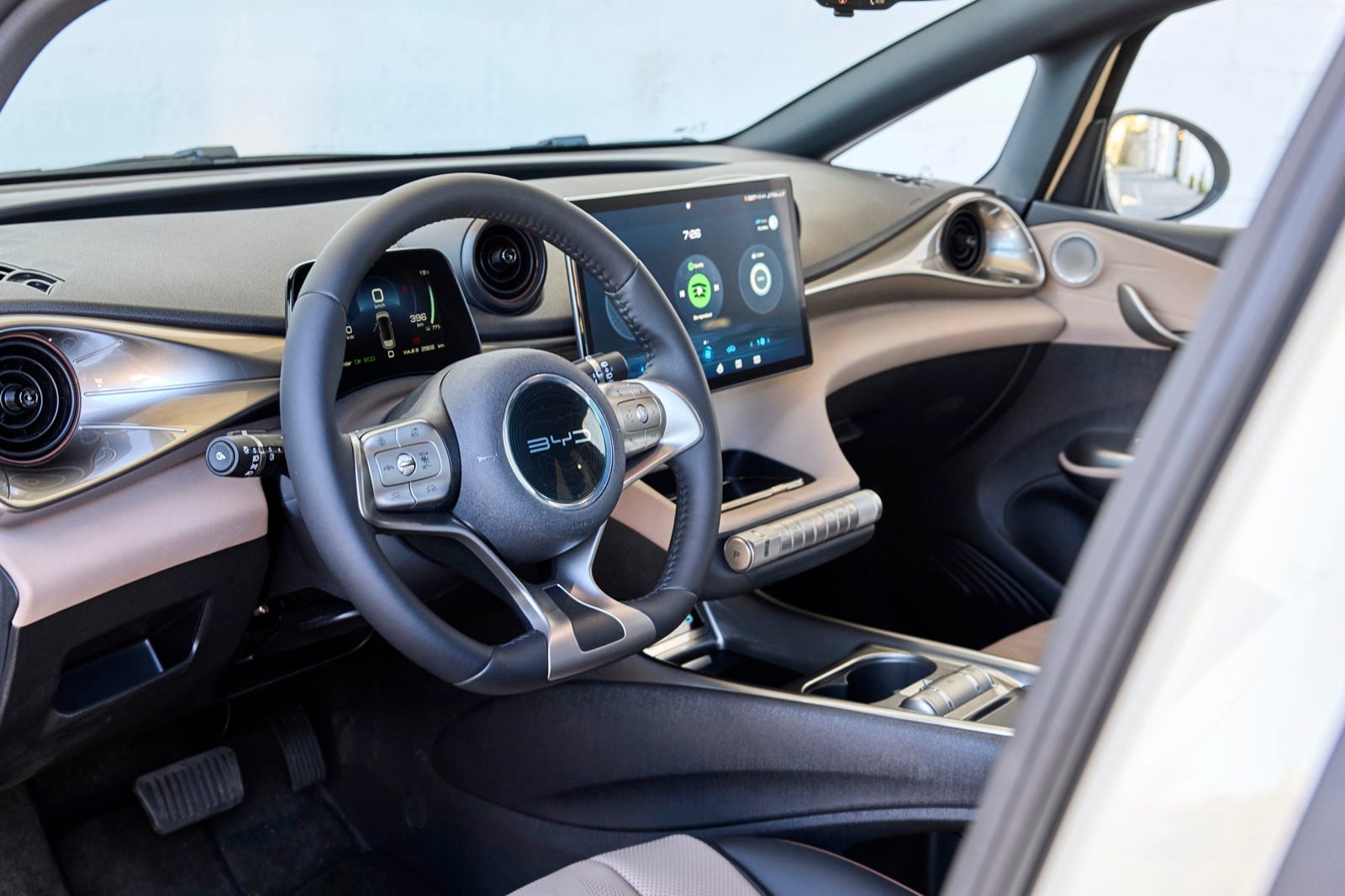 Dolphin EV
