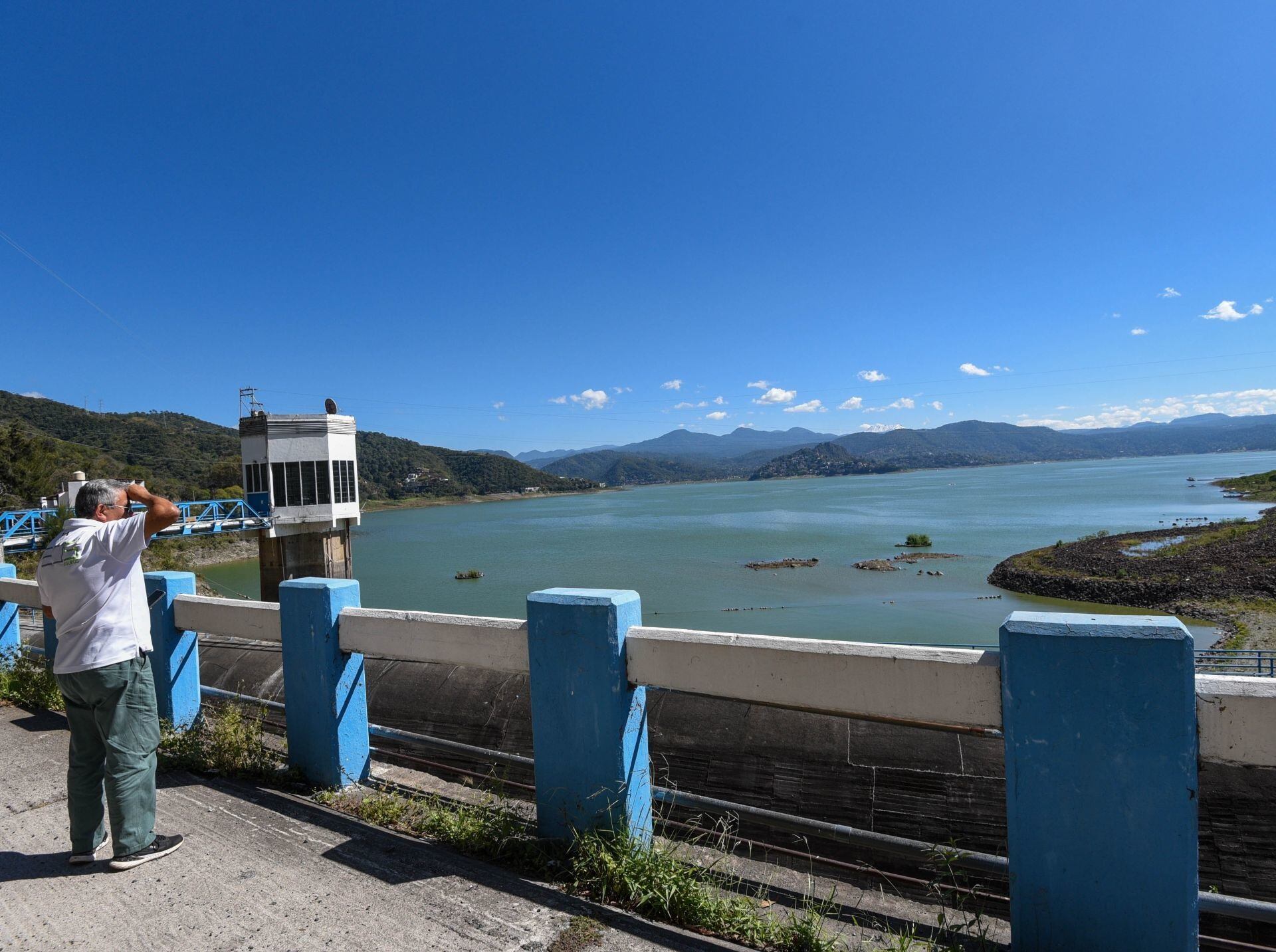 Presa Miguel Alemán en Valle de Bravo