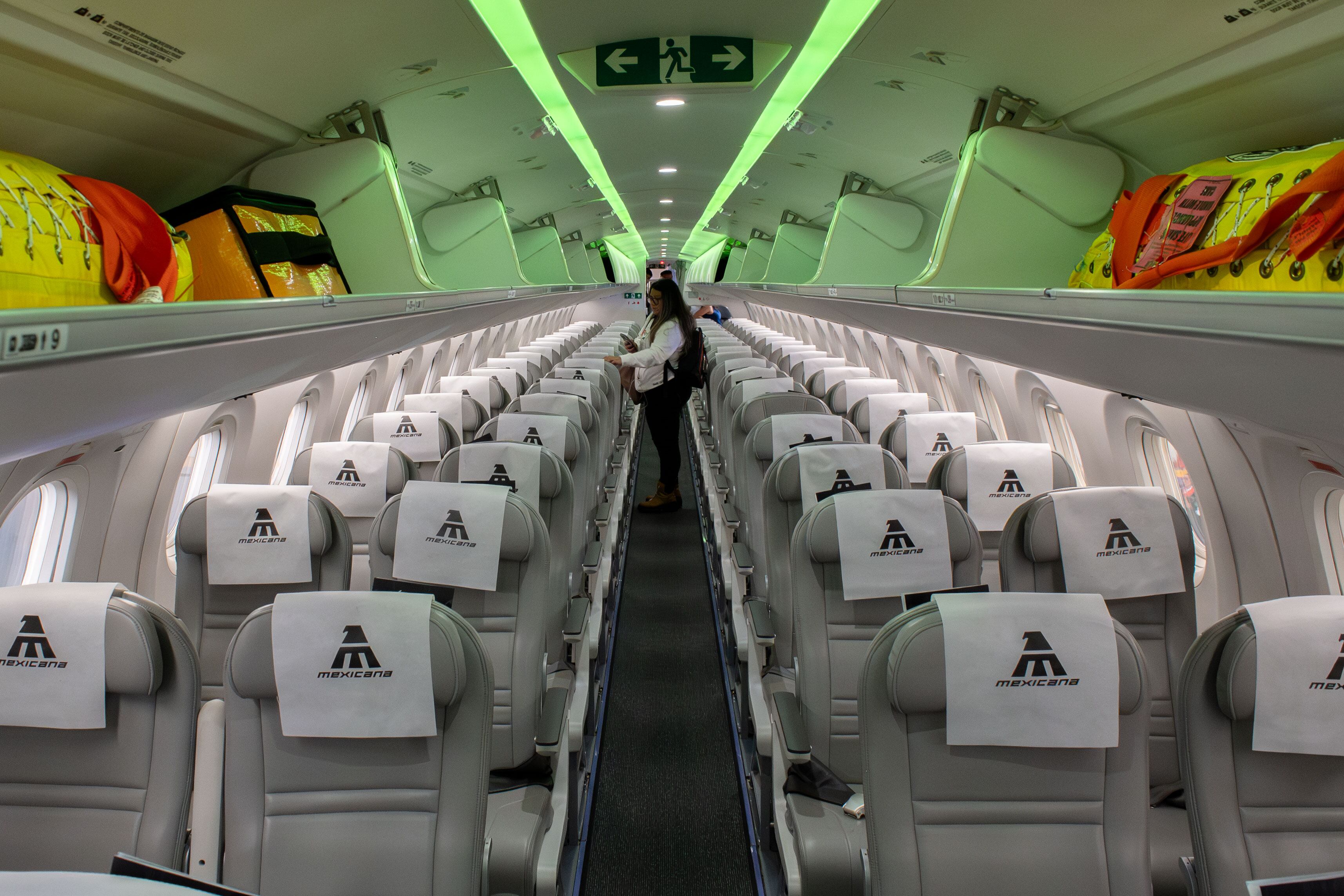 Avión modelo E 192-E2 de Embraer de Mexicana de Aviación
