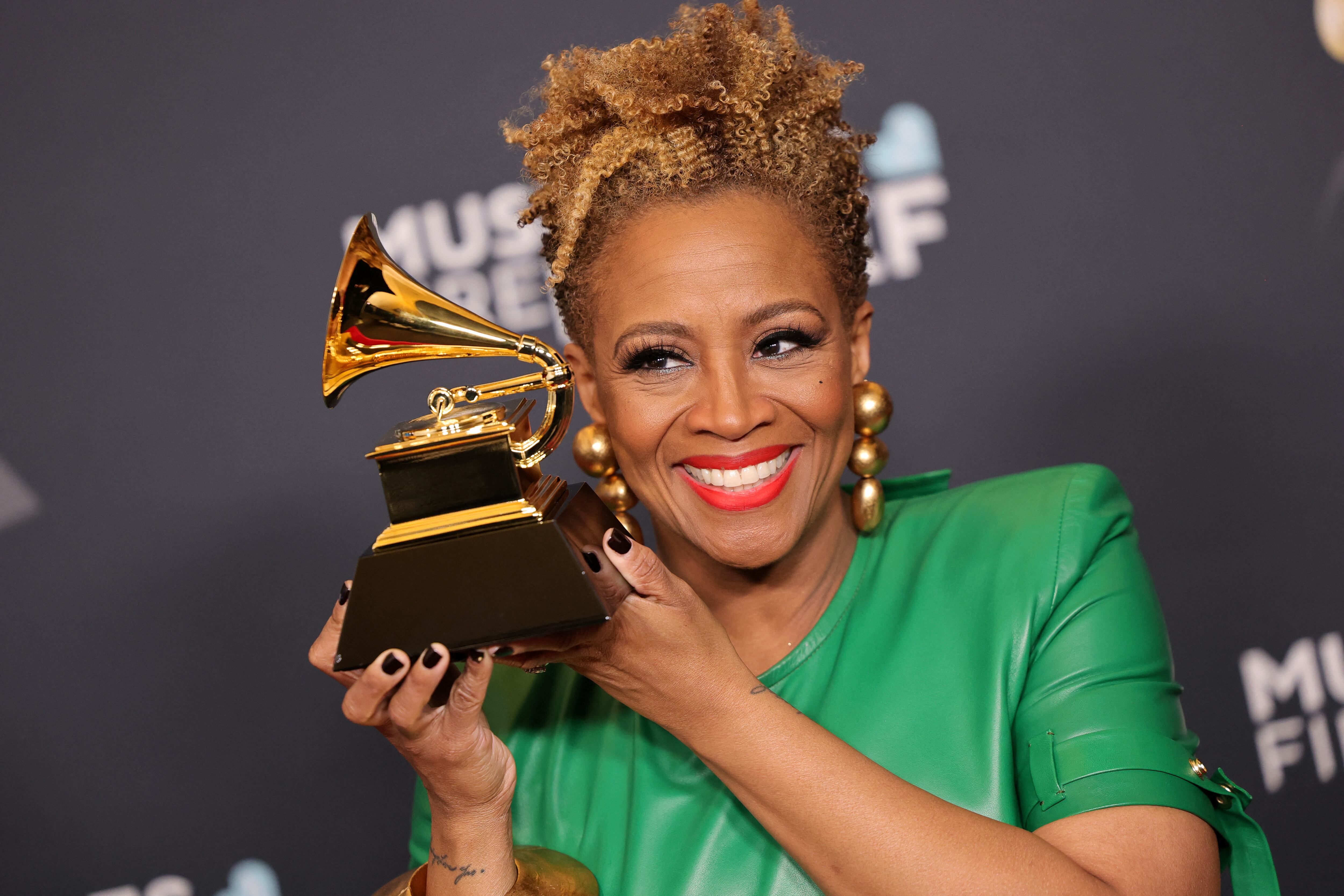 AverySunshine, ganadora Premios Grammy 2025