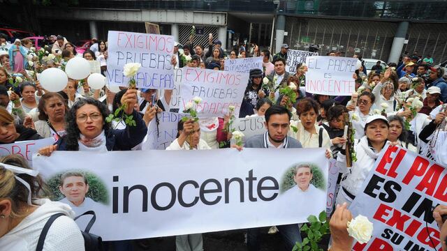 Protesta en demanda de libertad del sacerdote Francisco.